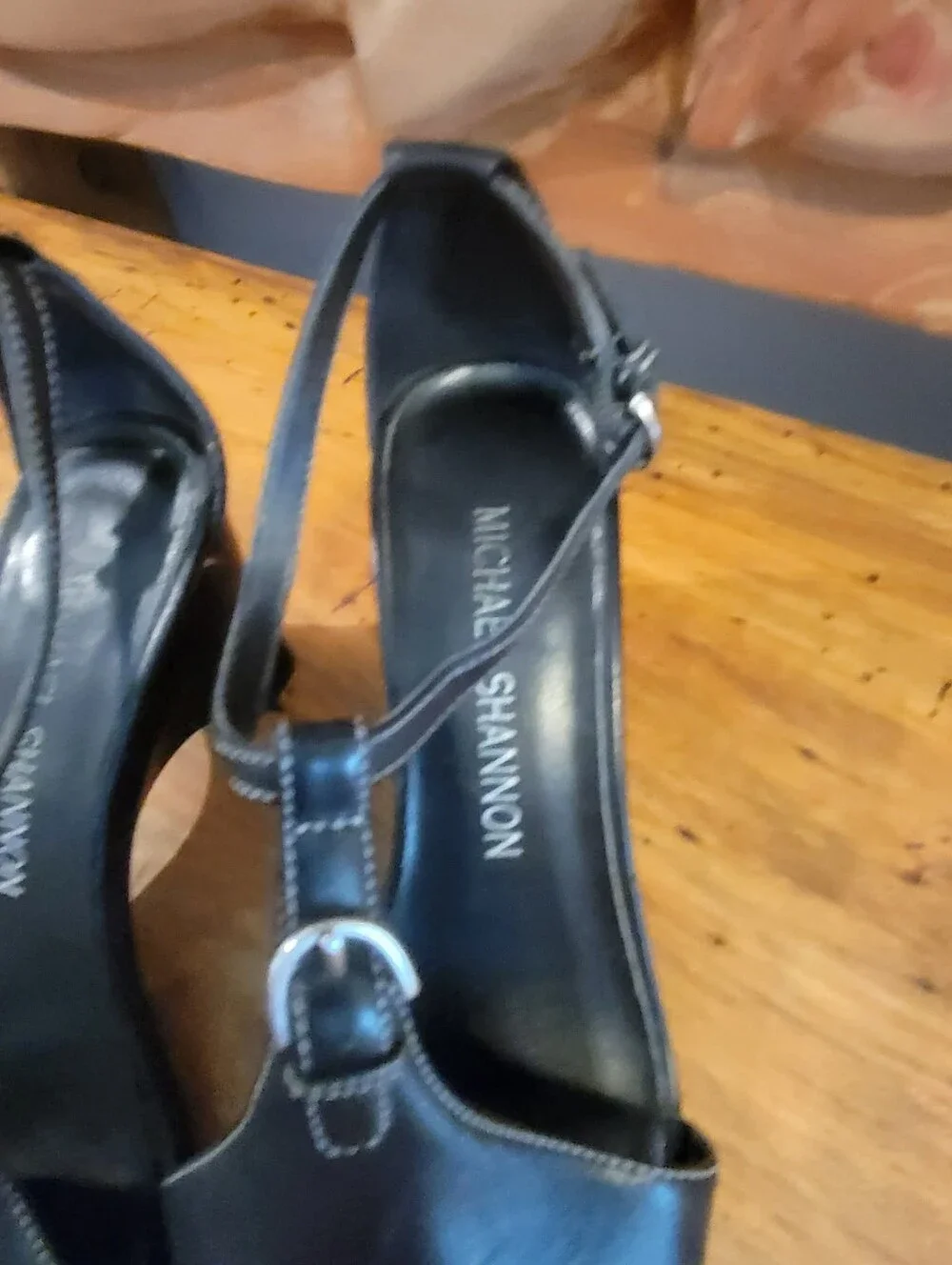 Vintage Micheal Shannon Size 7.5 Black Leather Sling Back 2.5